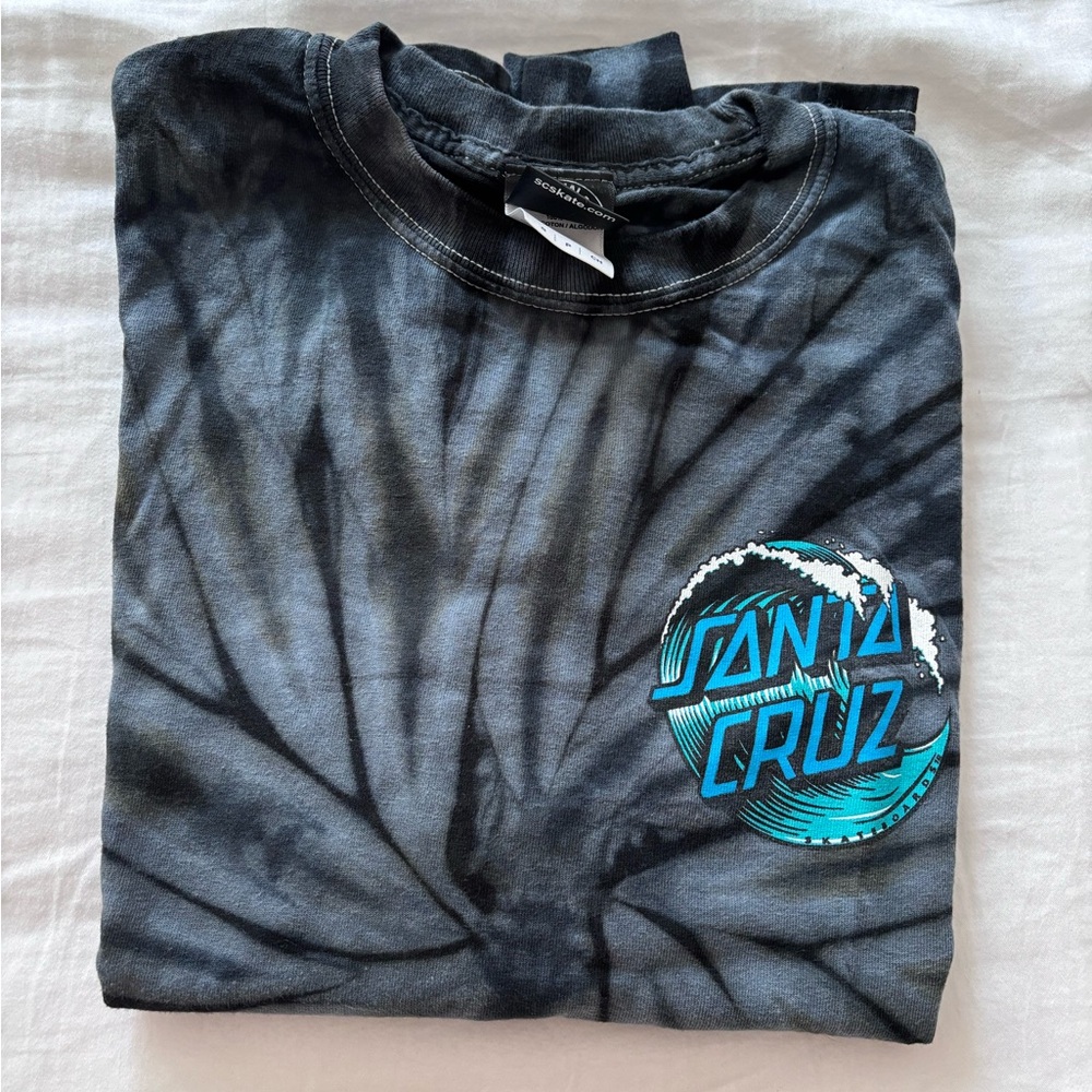 Santa Cruz Black and Gray Wave Tee